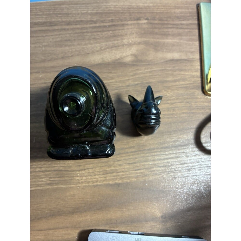 Vintage Avon Big Game Rhino Decanter After Shave Empty No Box Green - Picture 8 of 11